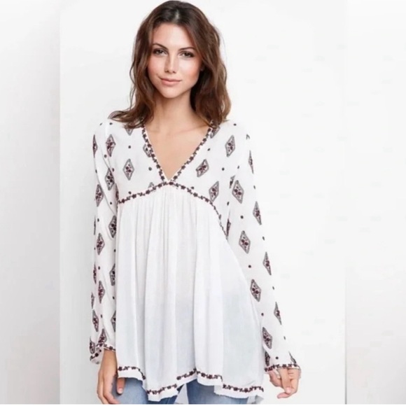 Free People Dresses & Skirts - NEW Free People Diamond Embroidered tunic dress